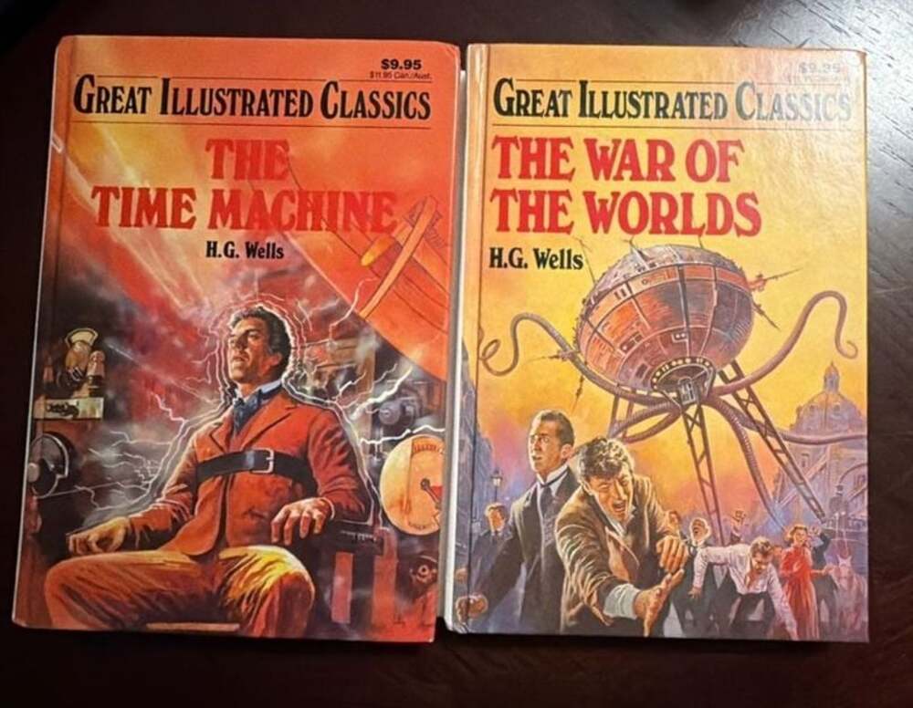 Great Illustrated Classics The Time Machine & The War of the Worlds by H.G Wells